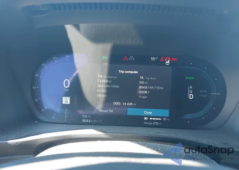 2023 Volvo Xc40 Recharge Pure Electric Twin Ultimate z USA, uszkodzony, nr VIN YV4ED3UM4P2941813